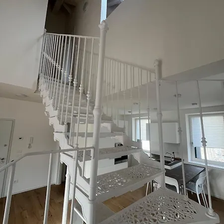 Roma 8 Apartament Limana
