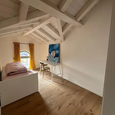 Apartament Roma 8 *